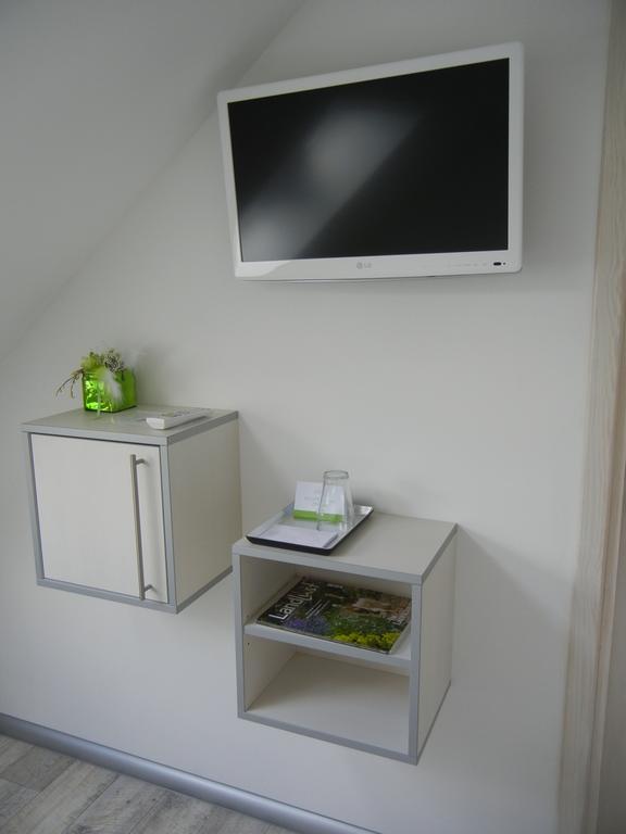 Gutshof Zum Adlernest Hotel Arnsnesta Стая снимка