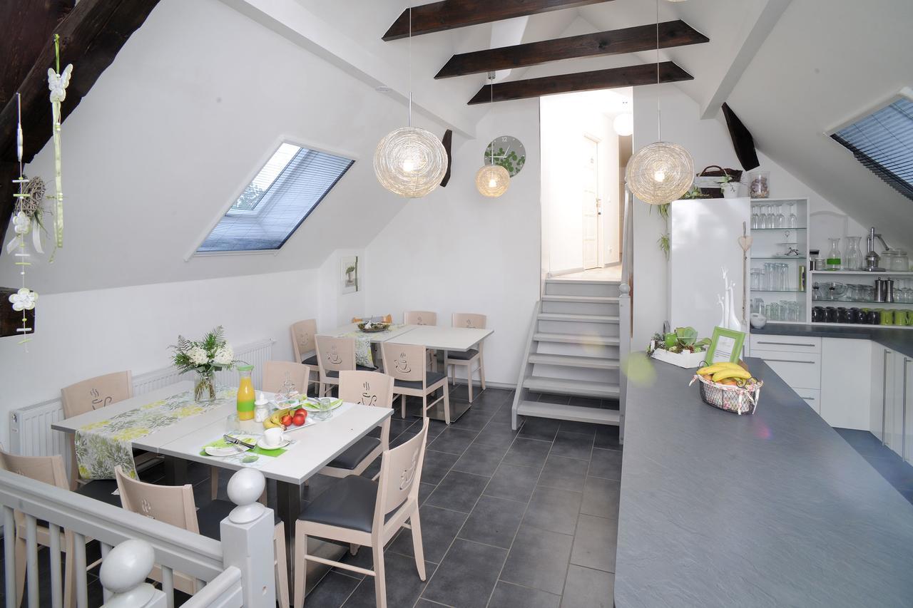 Gutshof Zum Adlernest Hotel Arnsnesta Екстериор снимка