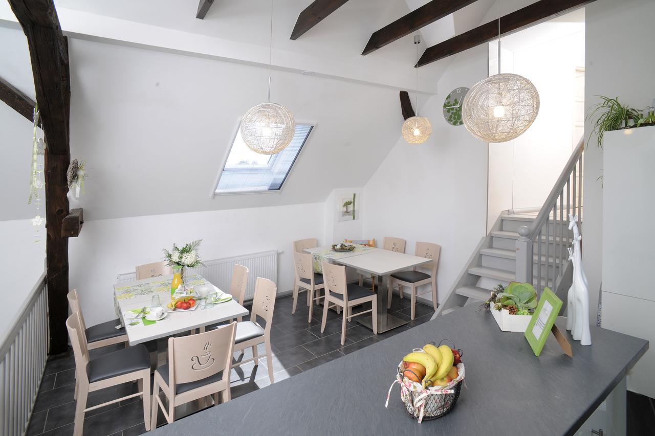 Gutshof Zum Adlernest Hotel Arnsnesta Екстериор снимка