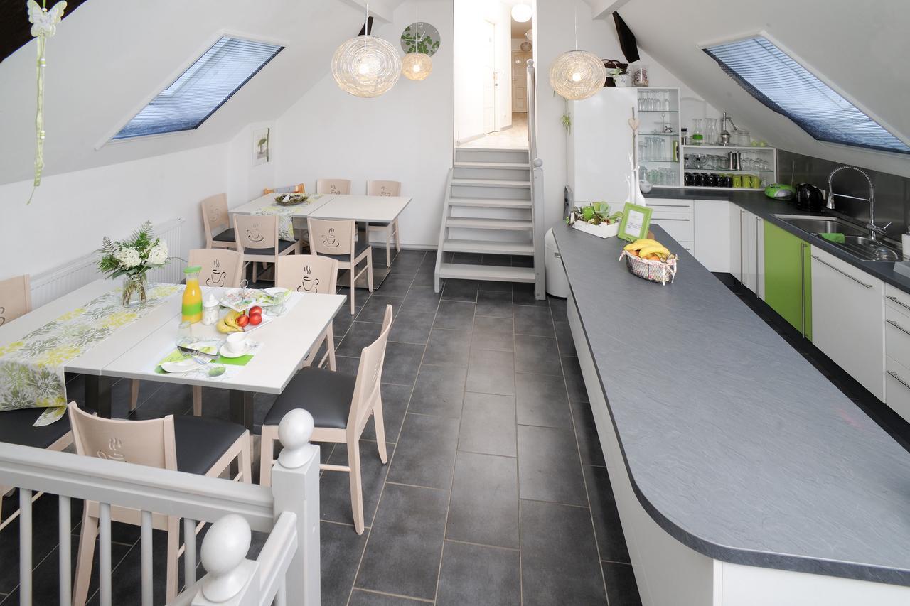 Gutshof Zum Adlernest Hotel Arnsnesta Екстериор снимка